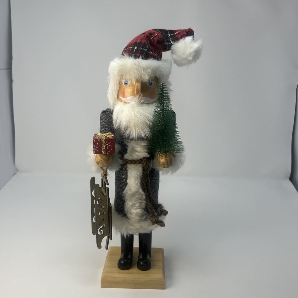 Charming 15-Inch Woodland Santa Nutcracker Rustic Christmas Decor